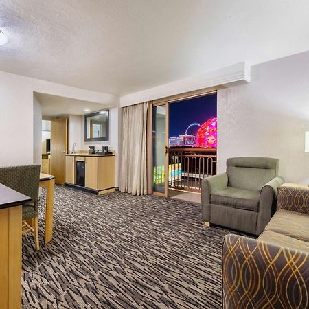 Embassy Suites By Hilton Convention Center Лас Вегас Екстериор снимка