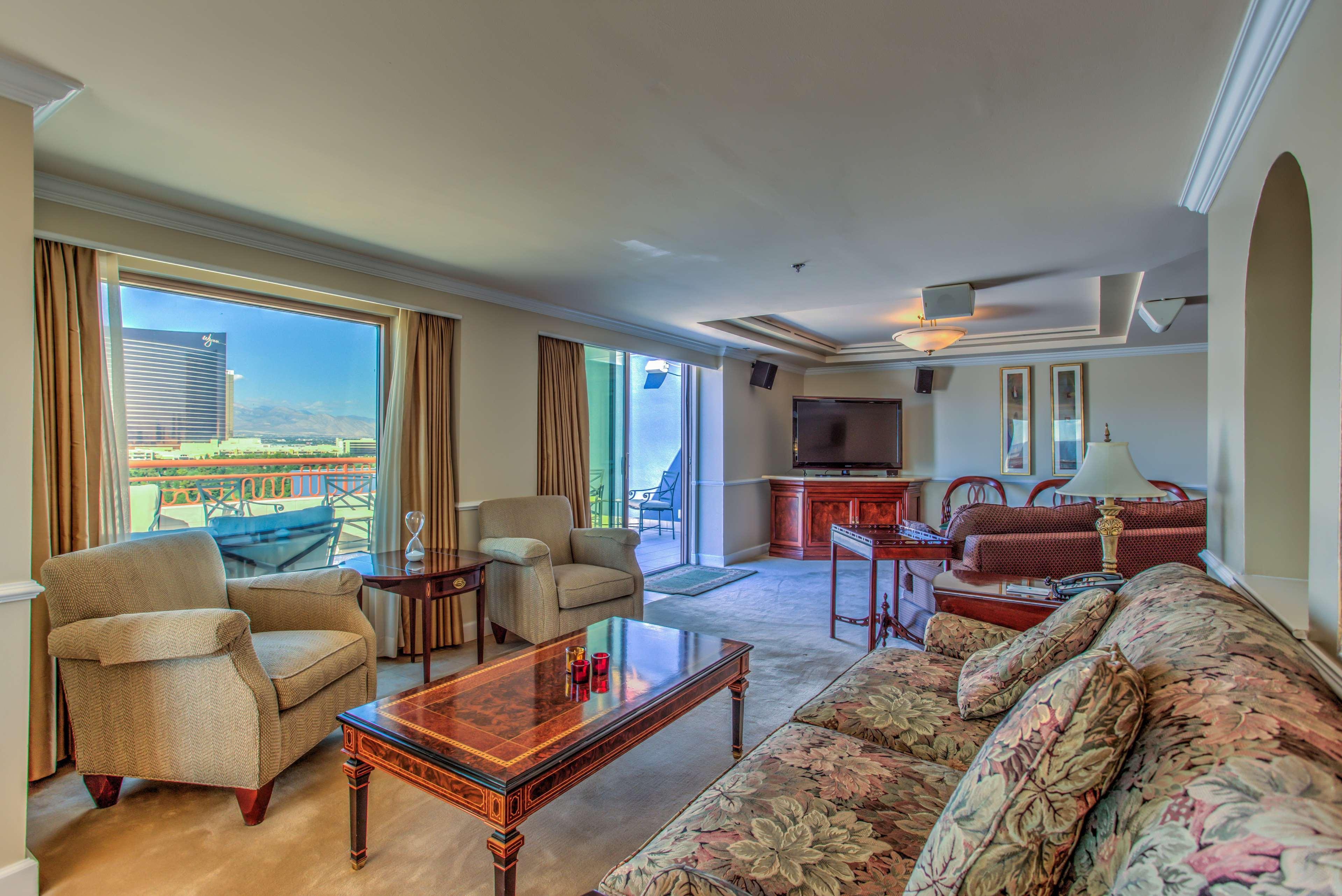 Embassy Suites By Hilton Convention Center Лас Вегас Екстериор снимка