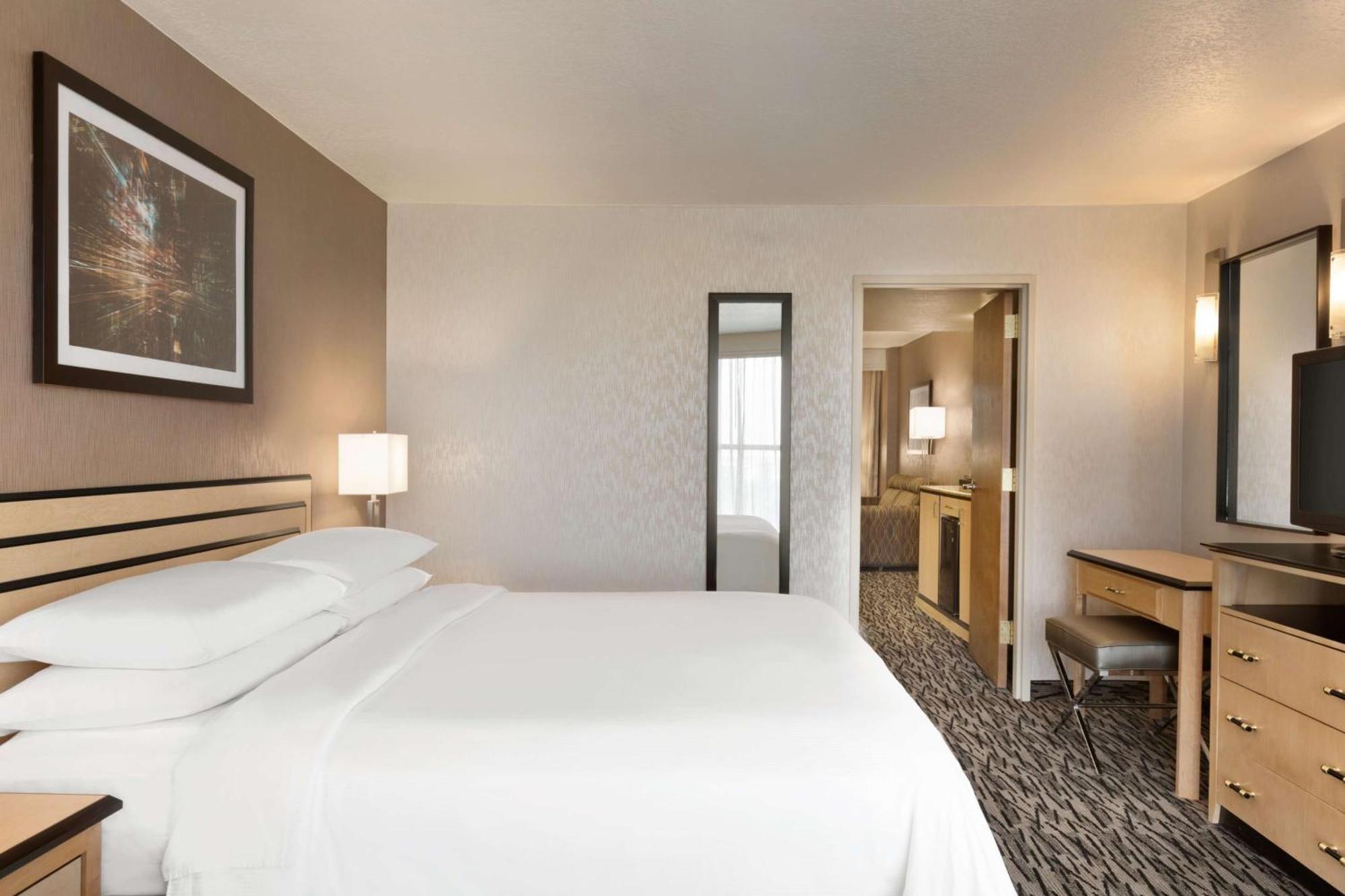 Embassy Suites By Hilton Convention Center Лас Вегас Екстериор снимка