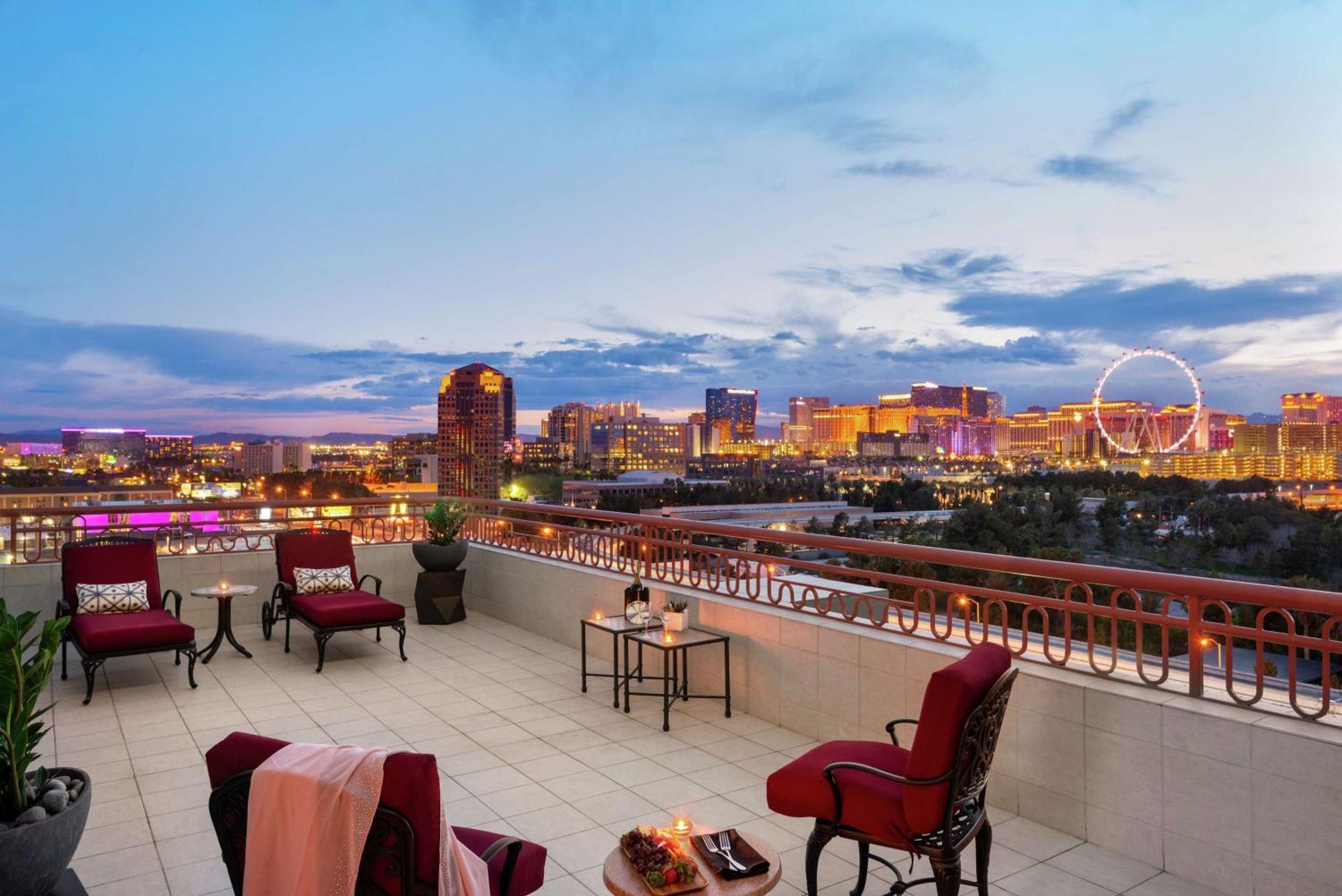 Embassy Suites By Hilton Convention Center Лас Вегас Екстериор снимка