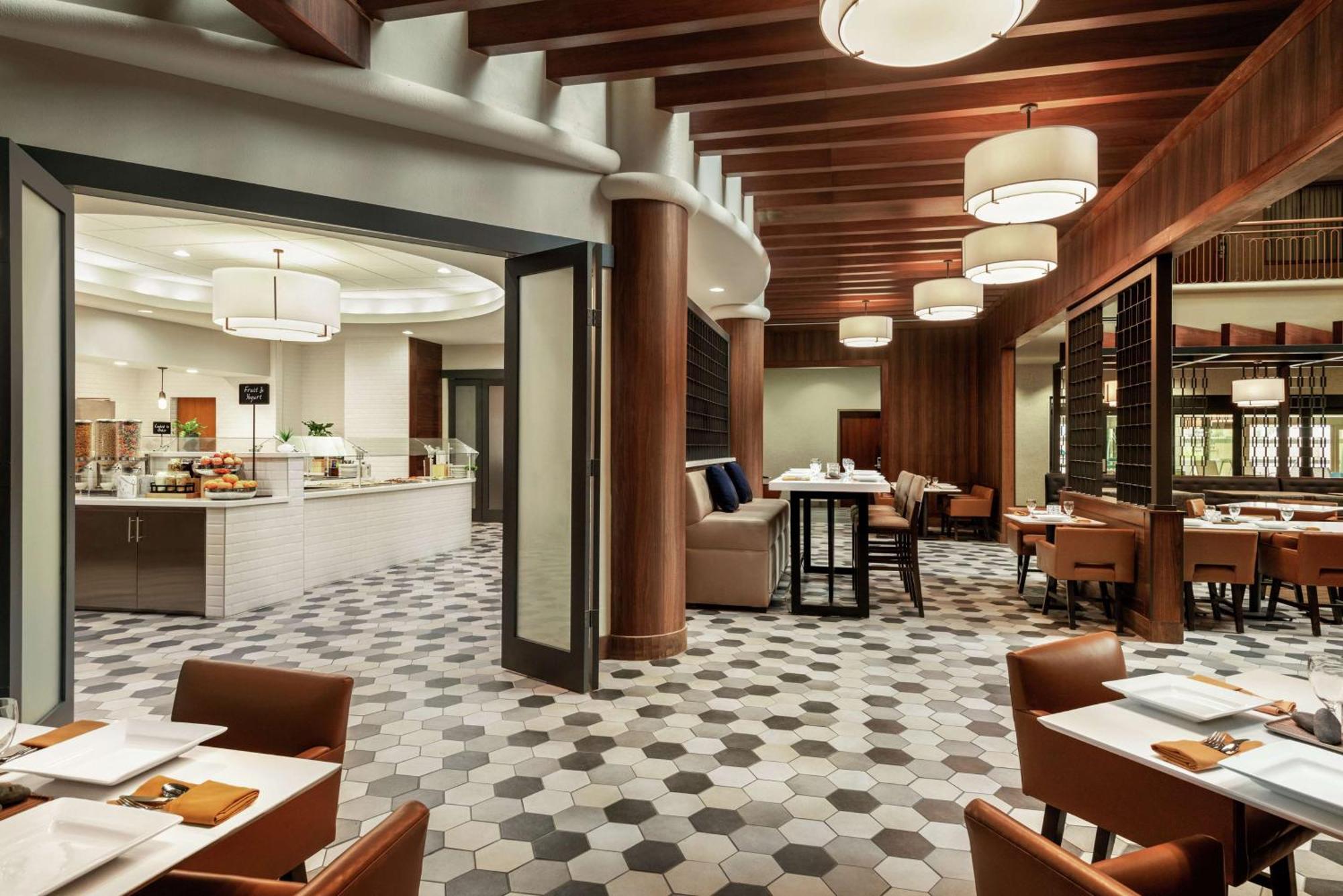 Embassy Suites By Hilton Convention Center Лас Вегас Екстериор снимка