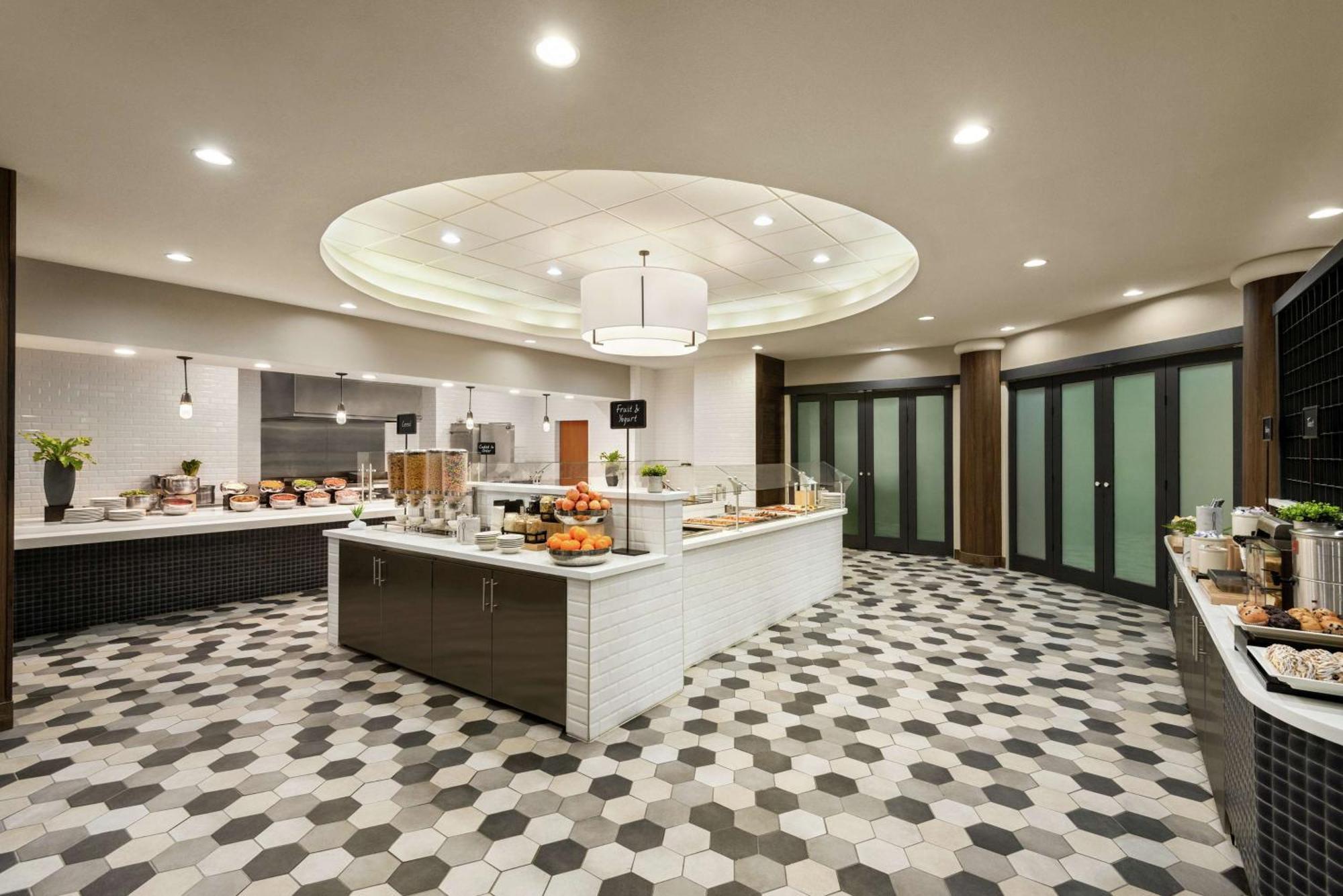 Embassy Suites By Hilton Convention Center Лас Вегас Екстериор снимка