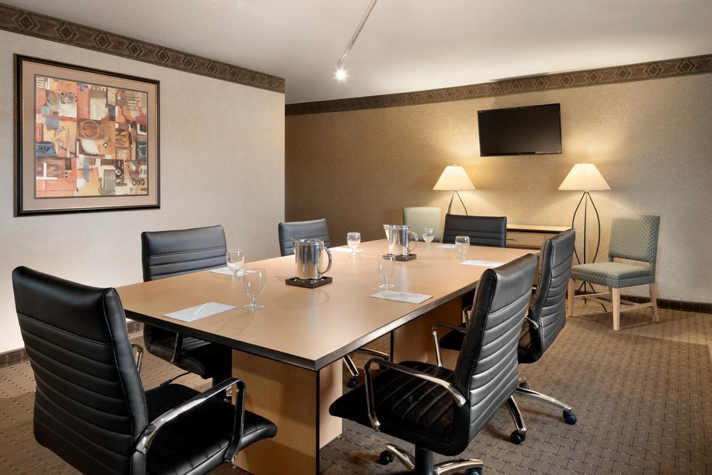 Embassy Suites By Hilton Convention Center Лас Вегас Бизнес снимка