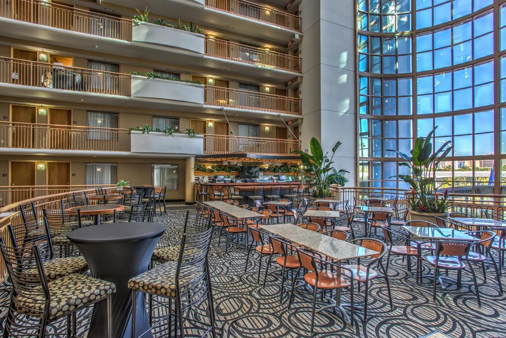 Embassy Suites By Hilton Convention Center Лас Вегас Съоръжения снимка